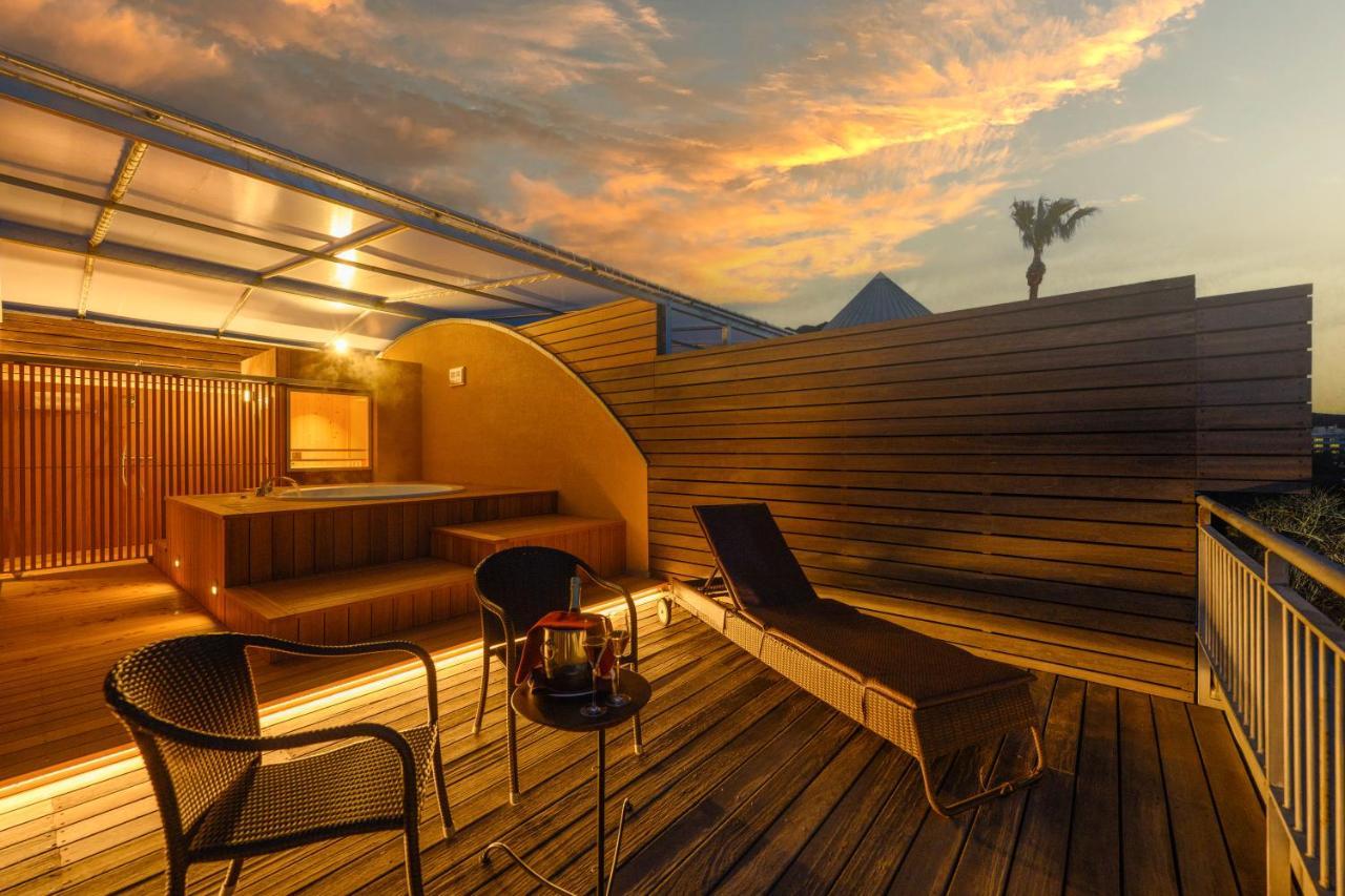 Resort Hotel Moana Coast Naruto  Exteriör bild
